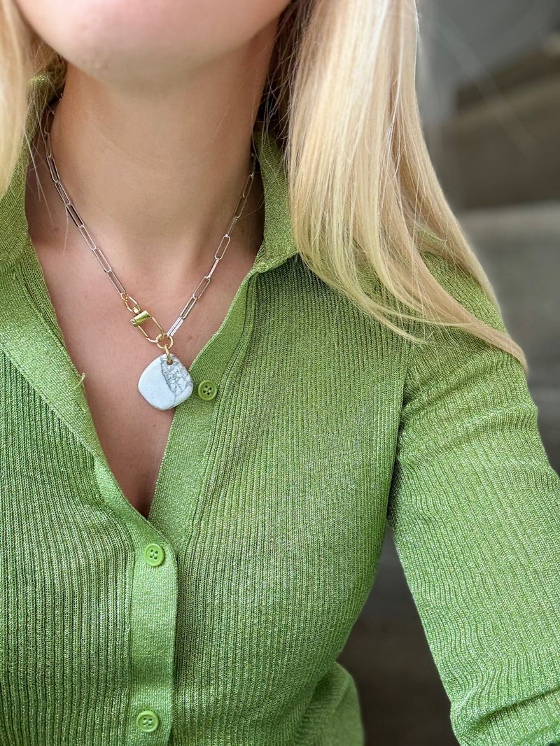 Collier Howlite #124