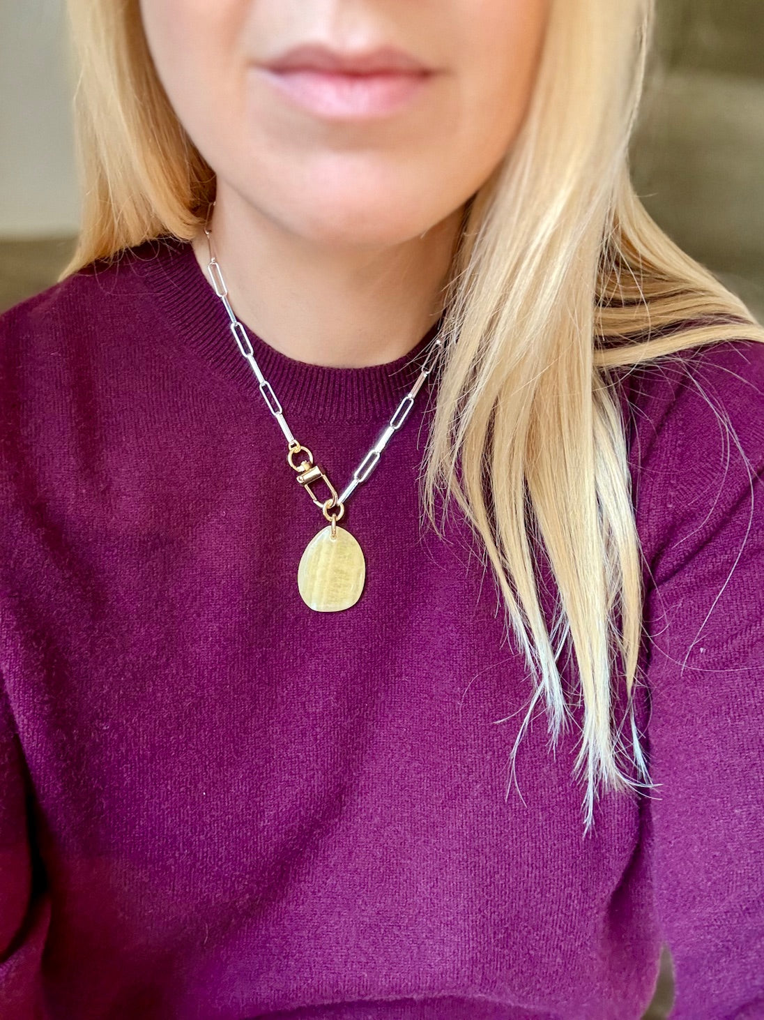 Collier Calcite #724